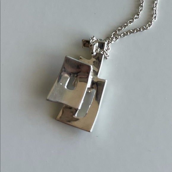 New Tiffany & Co. Frank Gehry FOG Initial Necklace - Picture 3 of 5
